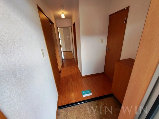 ブロードタウン神野 Ⅱ A棟の玄関