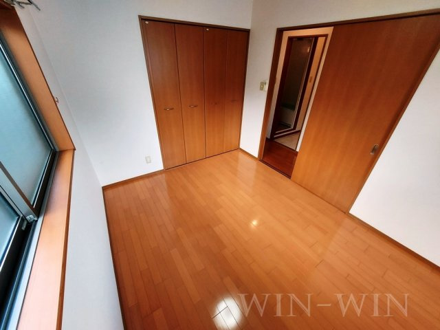 ブロードタウン神野 Ⅱ A棟の寝室