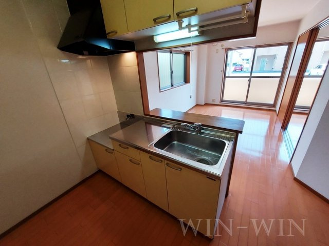 ブロードタウン神野 Ⅱ A棟のキッチン