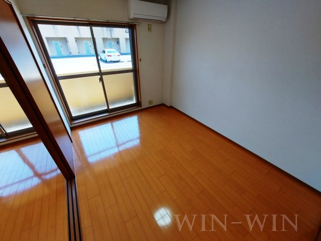 ブロードタウン神野 Ⅱ A棟の寝室