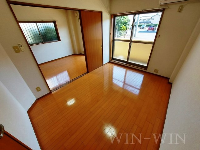 ブロードタウン神野 Ⅱ A棟の寝室