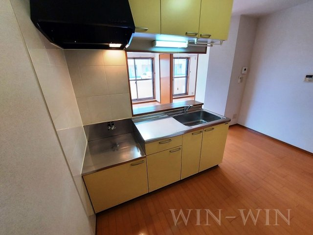 ブロードタウン神野 Ⅱ A棟のキッチン