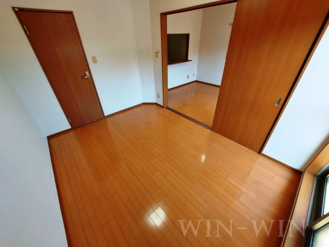 ブロードタウン神野 Ⅱ A棟の寝室