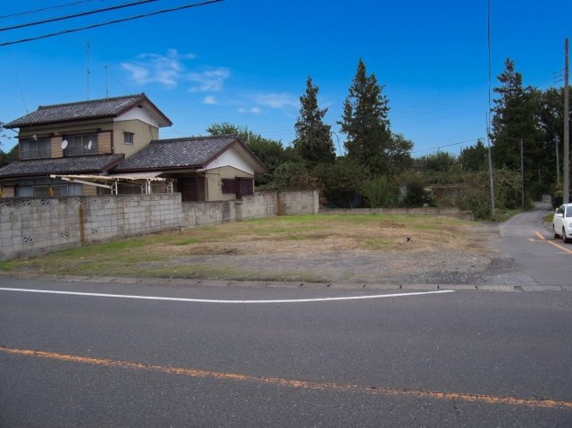東松山市下唐子 土地102坪の外観|ゆとりある敷地面積（約102坪）と建築条件無し