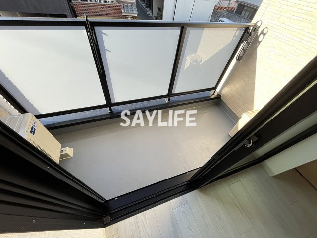 jino放出のバルコニー