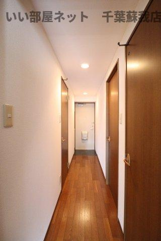 ASAJIビルの玄関|きれいな玄関です