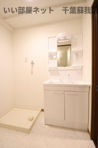 ASAJIビルの洗面所|伸縮自在のシャワーホース♪朝のドタバタもこれなら解決！