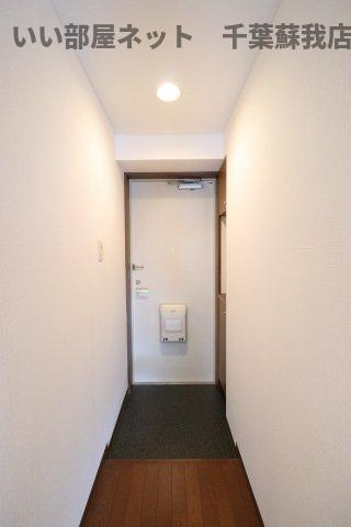 ASAJIビルの玄関|シューズボックス付きで靴もスッキリ収納！