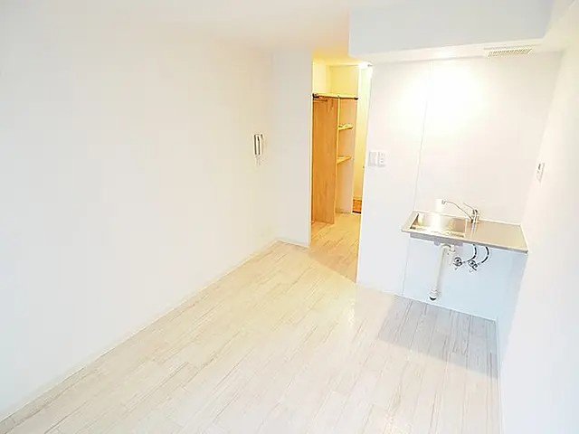 モンシャンブル本山の居間・リビング