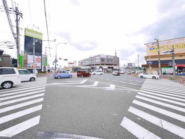 八条5丁目店舗の周辺
