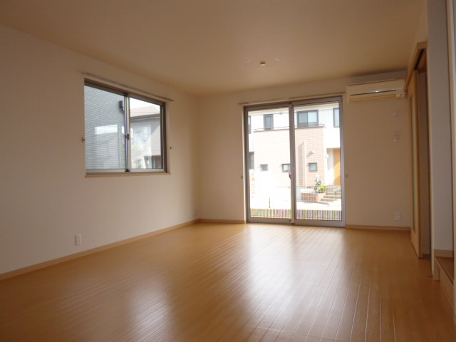 アステールCの居間・リビング