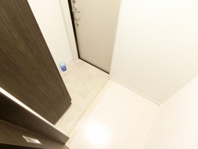 グランメゾン南余部の玄関