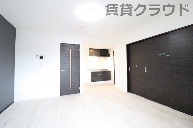 ジーメゾン千葉ウエストの居間・リビング|こちらのリビングで趣味の時間をお楽しみください