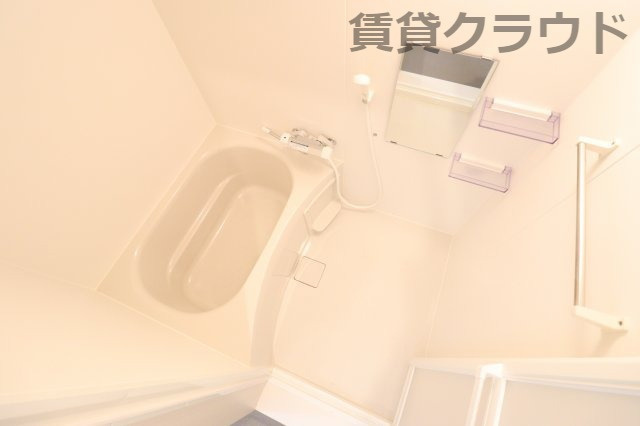 ジーメゾン千葉ウエストの浴室|清潔感あるお風呂で、一日の疲れを癒しましょう！