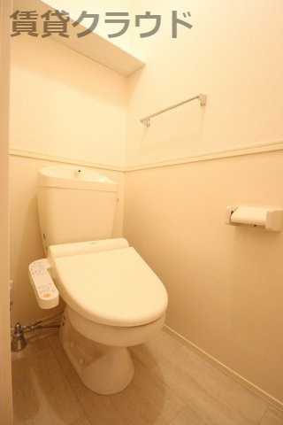 フェリオ・ヴィアーレのトイレ|落ち着いたトイレです