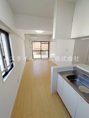 【内装】 | フィオーレ・アダチ