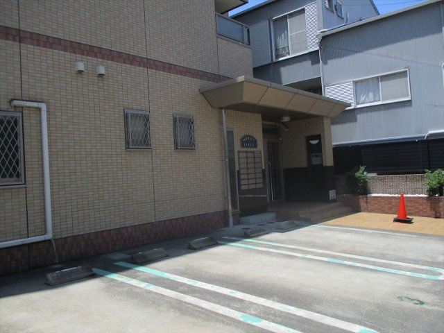 メリーコート | 名古屋市の賃貸ならMy賃貸のエントランス|メリーコート