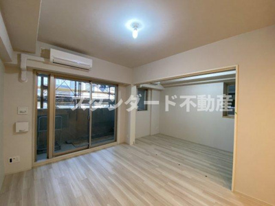 【居間・リビング】 | スプランディッド梅田北