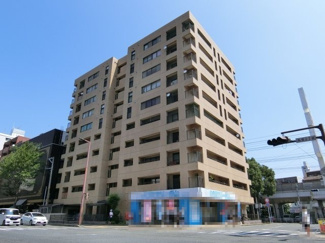 【外観】 | 高宮通りに面する陽当たり良好のマンション♪周辺保育施設も充実、お買い物施設も徒歩圏内の生活環境整った立地。