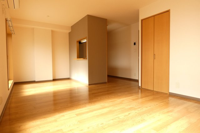 【居間・リビング】 | エルロード住吉7号館