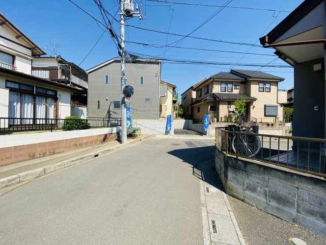 上尾市瓦葺第15　新築戸建の前面道路含む現地写真|現地（2023年4月）撮影