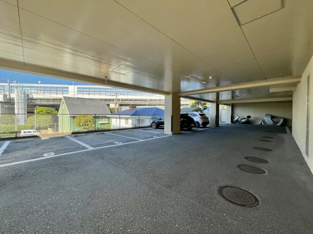 藤和シティコープ名島の駐車場
