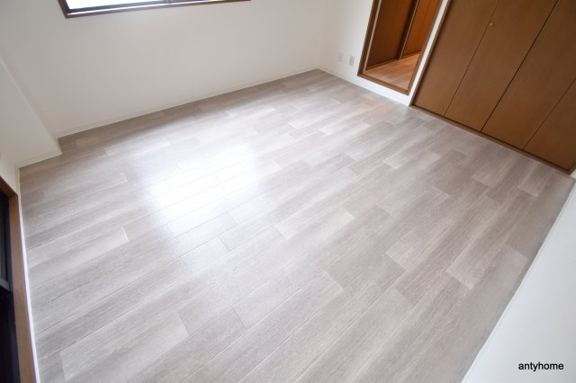 MRM北梅田　仲介手数料無料の洋室