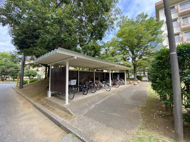 屋根付き駐輪場★