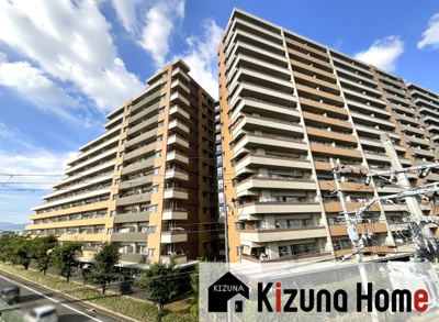 【外観】 | ローレルスクエア枚方フォレストゲート | 京阪『枚方市駅』より徒歩8分の大規模マンション【ローレルスクエア枚方フォレストゲート】のご紹介です（＾◇＾）