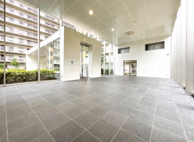 【エントランス】 | ローレルスクエア枚方フォレストゲート