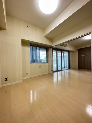 アールコート早稲田の洋室
