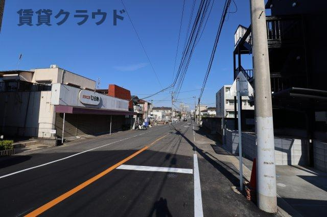 ヒルズナインの周辺