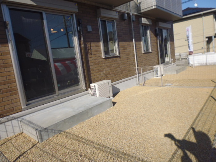 ＨＯＰＥ　ＳＴＥＬＬＡ　A棟の庭