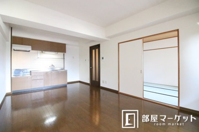 【居間・リビング】 | ファミーユＤＡＩＳＨＩＮ | 同型タイプ