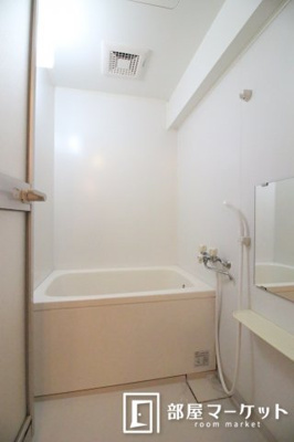 【浴室】 | ファミーユＤＡＩＳＨＩＮ | 同型タイプ