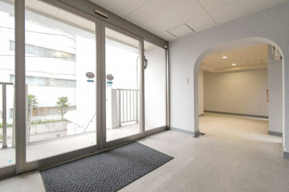 【エントランス】