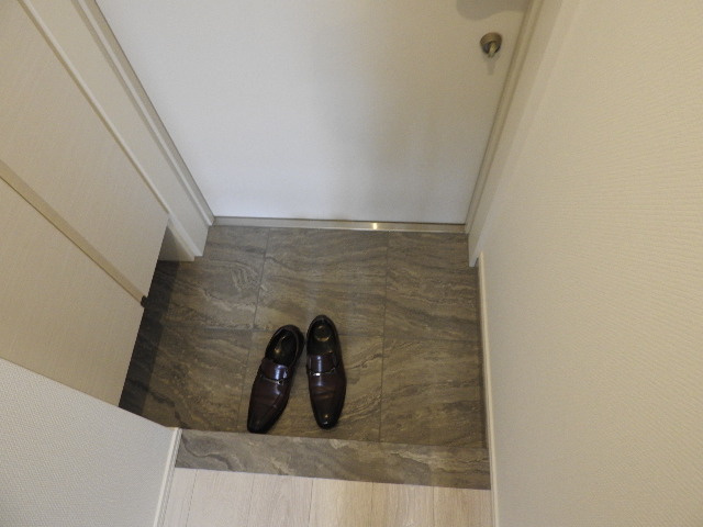 プレールドゥーク元住吉の玄関|他のお部屋の参考写真となります。