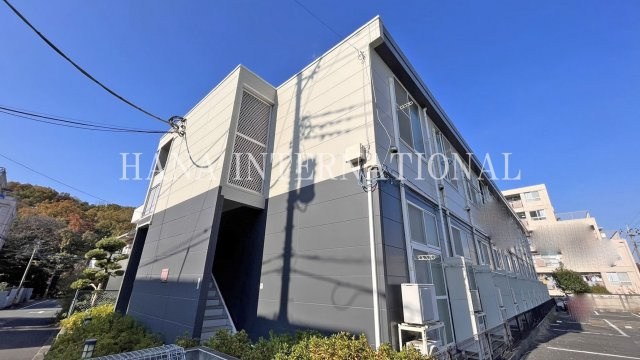 レオパレスルシータ２１の外観