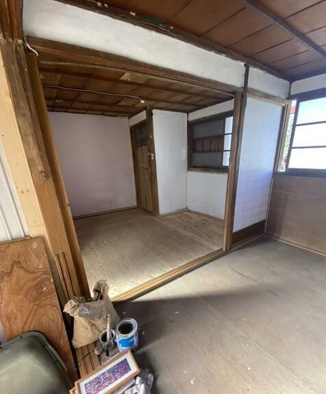 成田市新町貸倉庫の内装