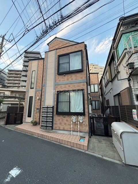 中野区本町3丁目のアパートの画像