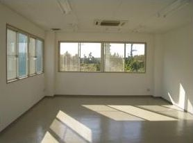 成田第一流通の内装