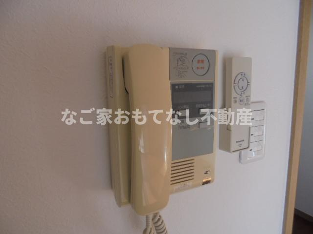 【セキュリティ】 | コンフォート上小田井 | ※写真は別号室