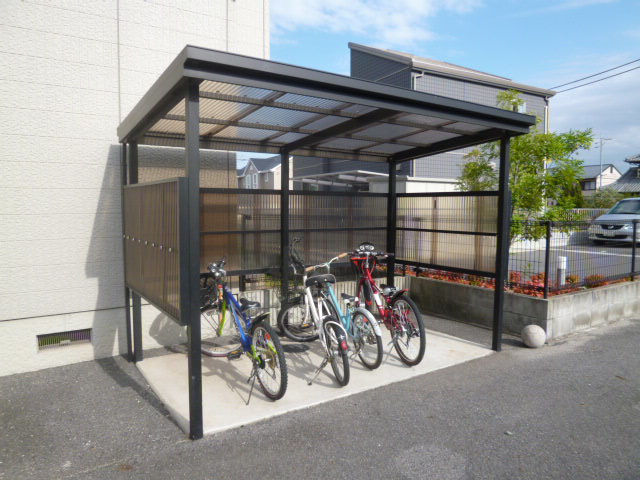 都窪郡早島町前潟のアパートのその他共用部分|自転車置き場