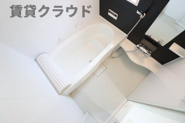 ナリトモ蘇我Aの浴室|広々としたバスルーム♪一日の疲れをゆっくり癒してください♪