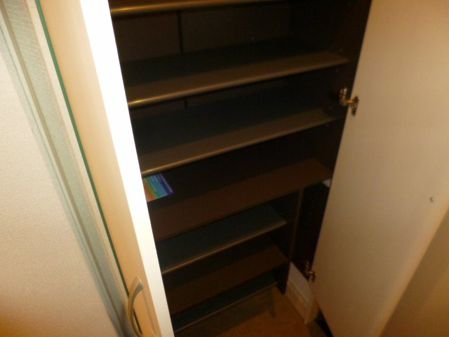 リバーサイドの玄関|シューズボックス