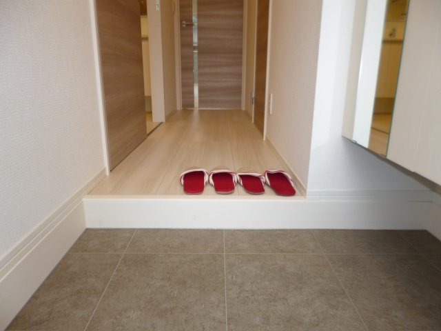 リバーサイドの玄関