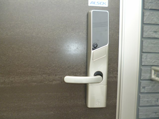 リバーサイドの玄関