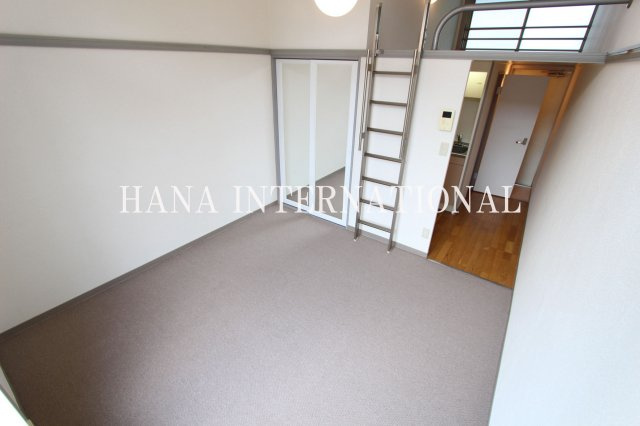 レオパレス上砂の洋室