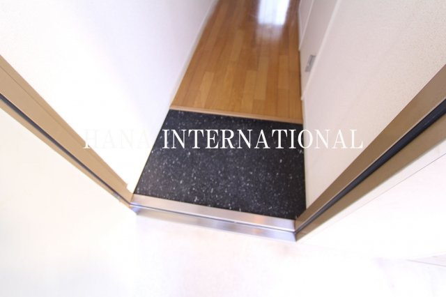 レオパレス上砂の玄関