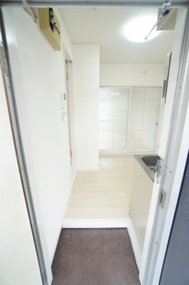 【玄関】 | レピュート高岡B | ※同物件・同タイプの写真です。